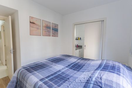 Apartamento à venda com 105m², 3 quartos e 2 vagas Apartamento à venda com 105m², 3 quartos e 2 vagasSuíte