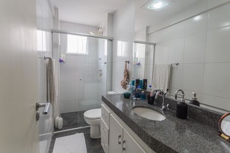 Apartamento à venda com 105m², 3 quartos e 2 vagas Apartamento à venda com 105m², 3 quartos e 2 vagasBanheiro Social