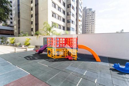 Apartamento à venda com 105m², 3 quartos e 2 vagas Apartamento à venda com 105m², 3 quartos e 2 vagasÁrea comum - Playground