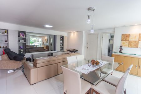 Apartamento à venda com 105m², 3 quartos e 2 vagas Apartamento à venda com 105m², 3 quartos e 2 vagasSala