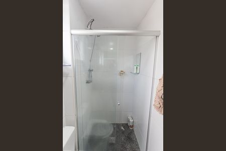 Apartamento à venda com 105m², 3 quartos e 2 vagas Apartamento à venda com 105m², 3 quartos e 2 vagasBanheiro da Suíte