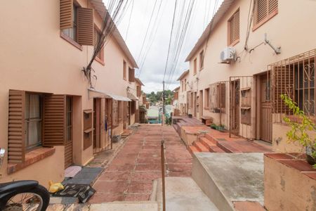 Casa de condomínio à venda com 48m², 2 quartos e 1 vaga Casa de condomínio à venda com 48m², 2 quartos e 1 vagaÁrea comum