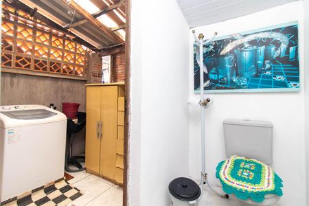 Casa de condomínio à venda com 48m², 2 quartos e 1 vaga Casa de condomínio à venda com 48m², 2 quartos e 1 vagaBanheiro do Quarto 2