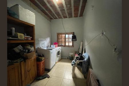 Casa à venda com 230m², 4 quartos e 1 vaga