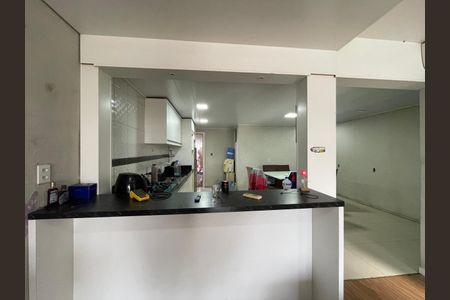 Casa à venda com 230m², 4 quartos e 1 vaga