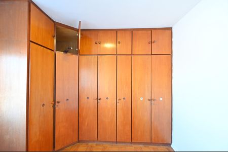 Apartamento à venda com 97m², 2 quartos e 1 vagaQuarto 2