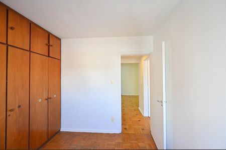 Apartamento à venda com 97m², 2 quartos e 1 vagaQuarto 2