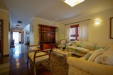 Casa à venda com 500m², 4 quartos e 4 vagas