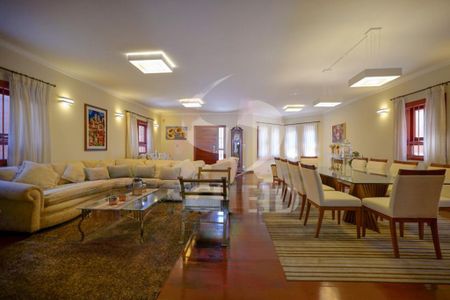 Casa à venda com 4 quartos, 500m² em Interlagos, São Paulo