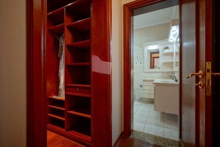 Casa à venda com 500m², 4 quartos e 4 vagas