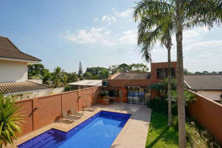 Casa à venda com 4 quartos, 500m² em Interlagos, São Paulo