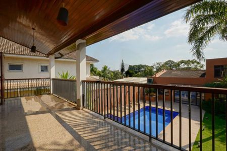 Casa à venda com 4 quartos, 500m² em Interlagos, São Paulo