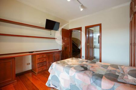 Casa à venda com 4 quartos, 500m² em Interlagos, São Paulo