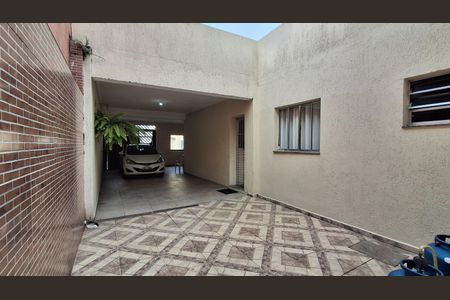 Garagem  de casa à venda com 3 quartos, 238m² em Rudge Ramos, São Bernardo do Campo