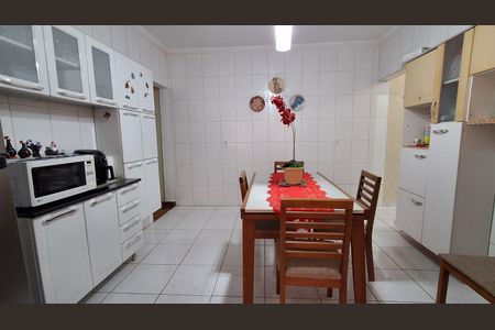 Cozinha  de casa à venda com 3 quartos, 238m² em Rudge Ramos, São Bernardo do Campo