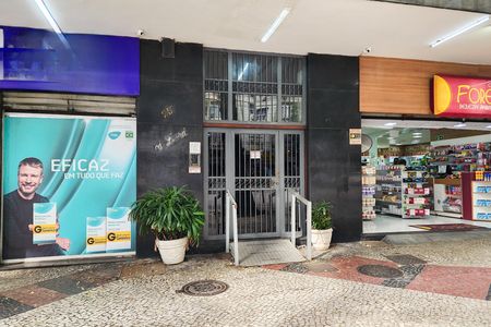 Apartamento para alugar com 126m², 3 quartos e 1 vaga Apartamento para alugar com 126m², 3 quartos e 1 vagaFachada