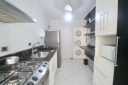 Apartamento para alugar com 109m², 3 quartos e 2 vagas Apartamento para alugar com 109m², 3 quartos e 2 vagasCozinha