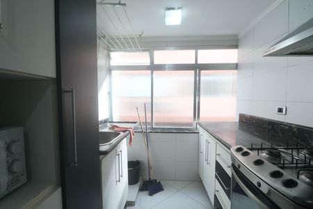 Apartamento para alugar com 109m², 3 quartos e 2 vagas Apartamento para alugar com 109m², 3 quartos e 2 vagasCozinha