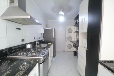 Apartamento para alugar com 109m², 3 quartos e 2 vagas Apartamento para alugar com 109m², 3 quartos e 2 vagasCozinha