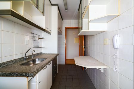Apartamento para alugar com 58m², 2 quartos e 1 vaga
