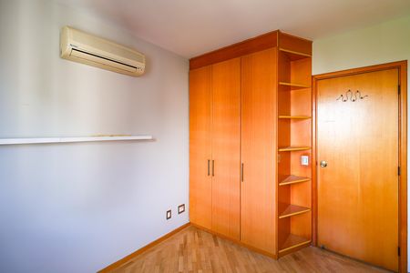 Apartamento para alugar com 58m², 2 quartos e 1 vaga