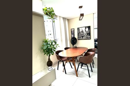 Apartamento para alugar com 58m², 2 quartos e 2 vagas Apartamento para alugar com 58m², 2 quartos e 2 vagasSala de Jantar