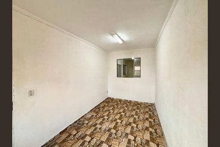 Quarto 1 de casa para alugar com 2 quartos, 34m² em Vila Dalila, São Paulo