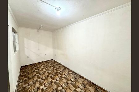 Quarto 2 de casa para alugar com 2 quartos, 34m² em Vila Dalila, São Paulo