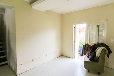 Casa para alugar com 160m², 6 quartos e 2 vagas Casa para alugar com 160m², 6 quartos e 2 vagasSala