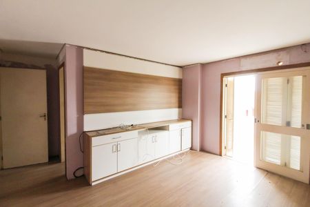 Casa para alugar com 160m², 6 quartos e 2 vagas Casa para alugar com 160m², 6 quartos e 2 vagasSuíte