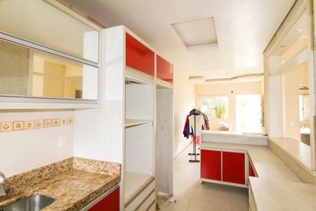 Casa para alugar com 160m², 6 quartos e 2 vagas Casa para alugar com 160m², 6 quartos e 2 vagasCozinha