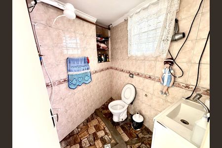 Casa para alugar com 100m², 3 quartos e sem vaga Casa para alugar com 100m², 3 quartos e sem vagaBanheiro