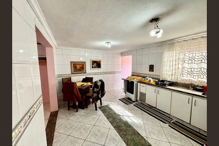 Cozinha 1 de casa para alugar com 3 quartos, 100m² em Vila Dalila, São Paulo