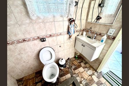 Casa para alugar com 100m², 3 quartos e sem vaga Casa para alugar com 100m², 3 quartos e sem vagaBanheiro