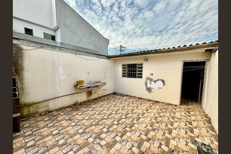 Casa para alugar com 100m², 3 quartos e sem vaga Casa para alugar com 100m², 3 quartos e sem vagaQuintal