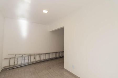 Casa para alugar com 140m², 2 quartos e 2 vagasSala
