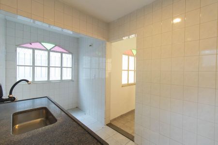 Casa para alugar com 140m², 2 quartos e 2 vagasCozinha