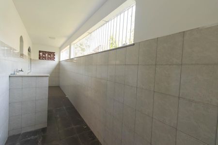 Área de Serviço de casa para alugar com 2 quartos, 140m² em Alcantara, São Gonçalo
