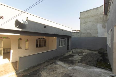 Área externa de casa para alugar com 2 quartos, 140m² em Alcantara, São Gonçalo