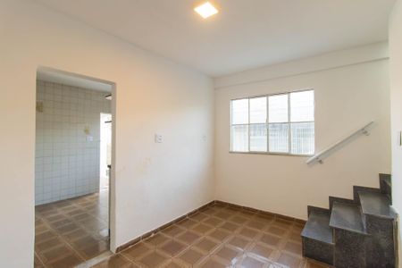 Casa para alugar com 140m², 3 quartos e 1 vaga Casa para alugar com 140m², 3 quartos e 1 vagaSala de Jantar