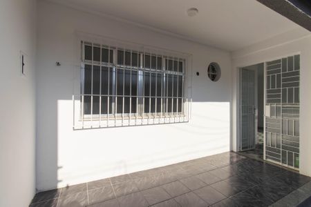 Área externa de casa para alugar com 3 quartos, 140m² em Alcantara, São Gonçalo