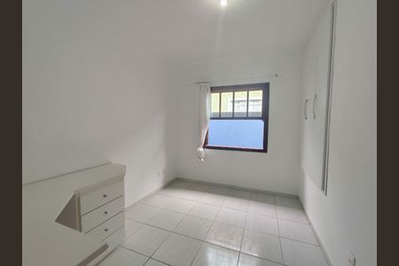 Casa à venda com 3 quartos, 108m² em Campo Grande, São Paulo