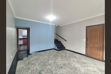 Casa à venda com 3 quartos, 108m² em Campo Grande, São Paulo