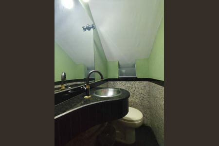 Casa à venda com 108m², 3 quartos e 2 vagas