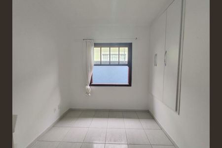 Casa à venda com 108m², 3 quartos e 2 vagas
