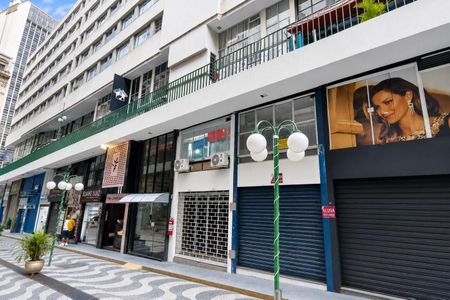 Apartamento para alugar com 40m², 1 quarto e sem vaga Apartamento para alugar com 40m², 1 quarto e sem vagaFachada