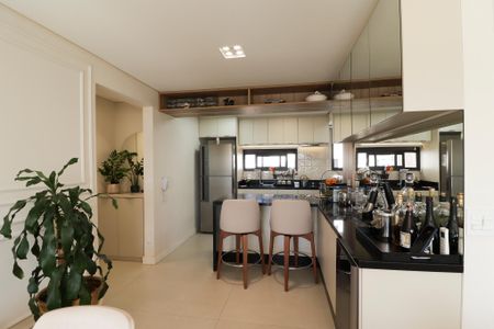 Apartamento à venda com 72m², 2 quartos e 2 vagas Apartamento à venda com 72m², 2 quartos e 2 vagasSala