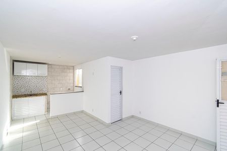 Studio para alugar com 25m², 1 quarto e sem vaga Studio para alugar com 25m², 1 quarto e sem vagaKitnet