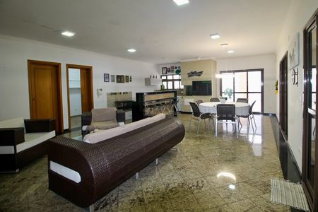 Casa para alugar com 400m², 4 quartos e 6 vagasSalão de Festas