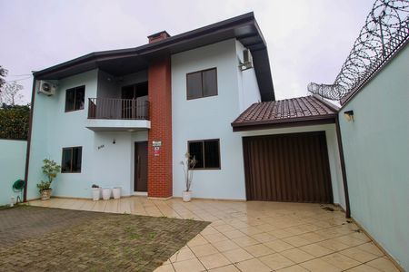 Casa para alugar com 400m², 4 quartos e 6 vagasFachada